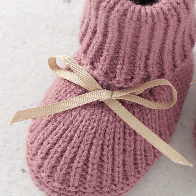 Booties & Mittens – Pehmeä ja lämmin – käsine- ja kenkäsetti
