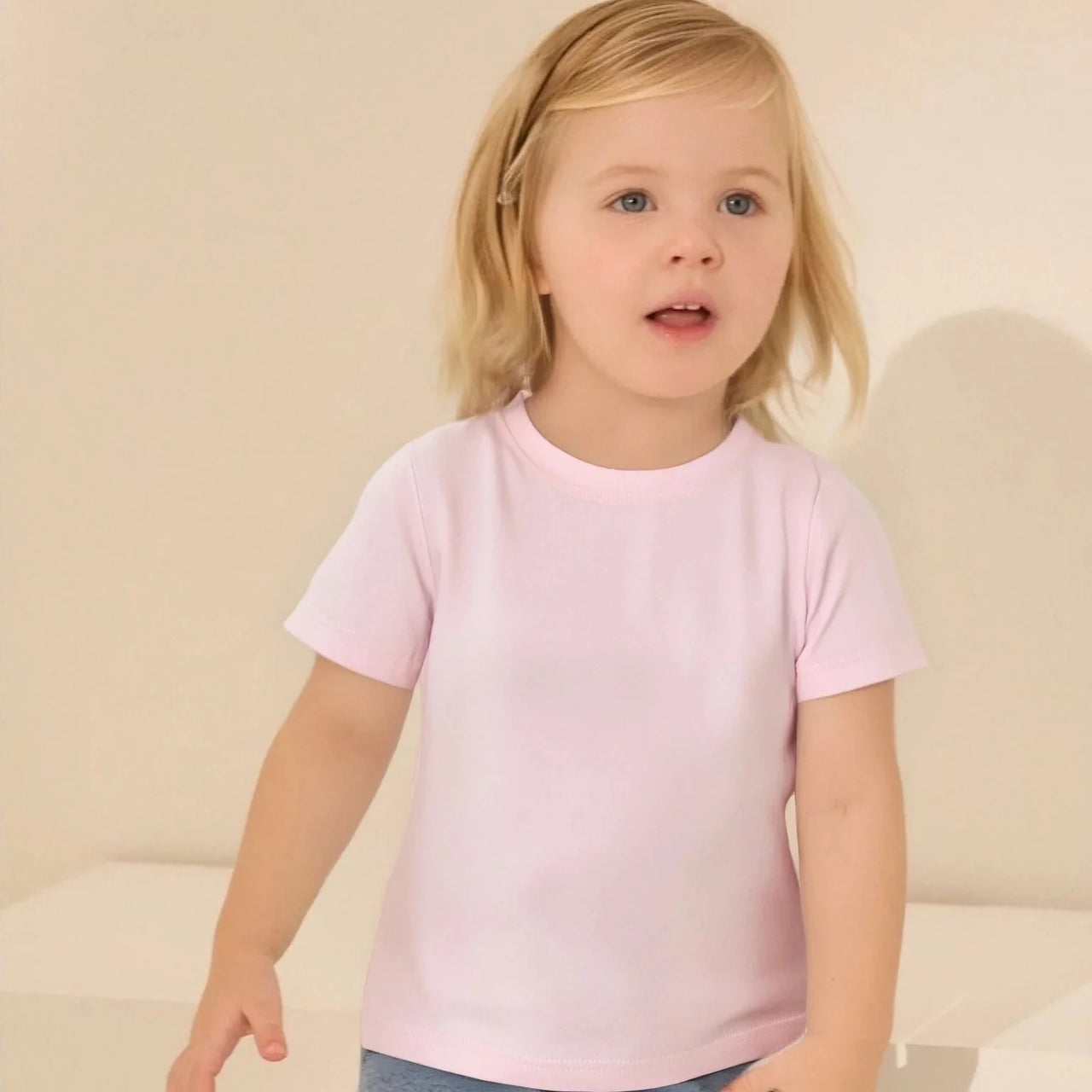 ComfyWear – Käytännöllinen ja rento – lyhythihainen T-paita