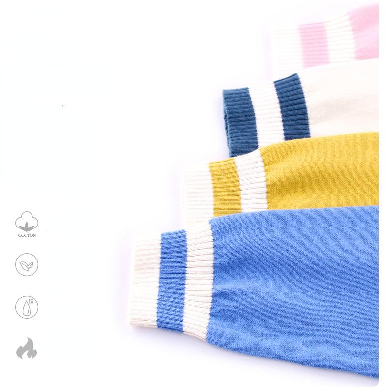 CozziWear – Warm & Trendy – Neulottu neuletakki karhuilla