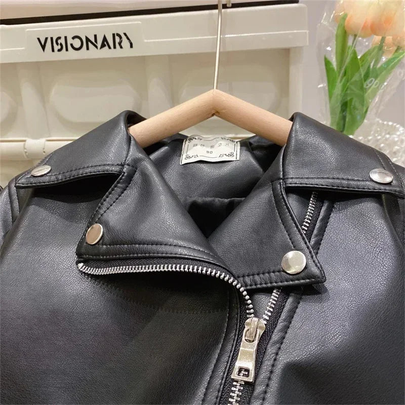 Girls Leather Jacket – Kestävä ja tyylikäs – Nahkainen lasten takki