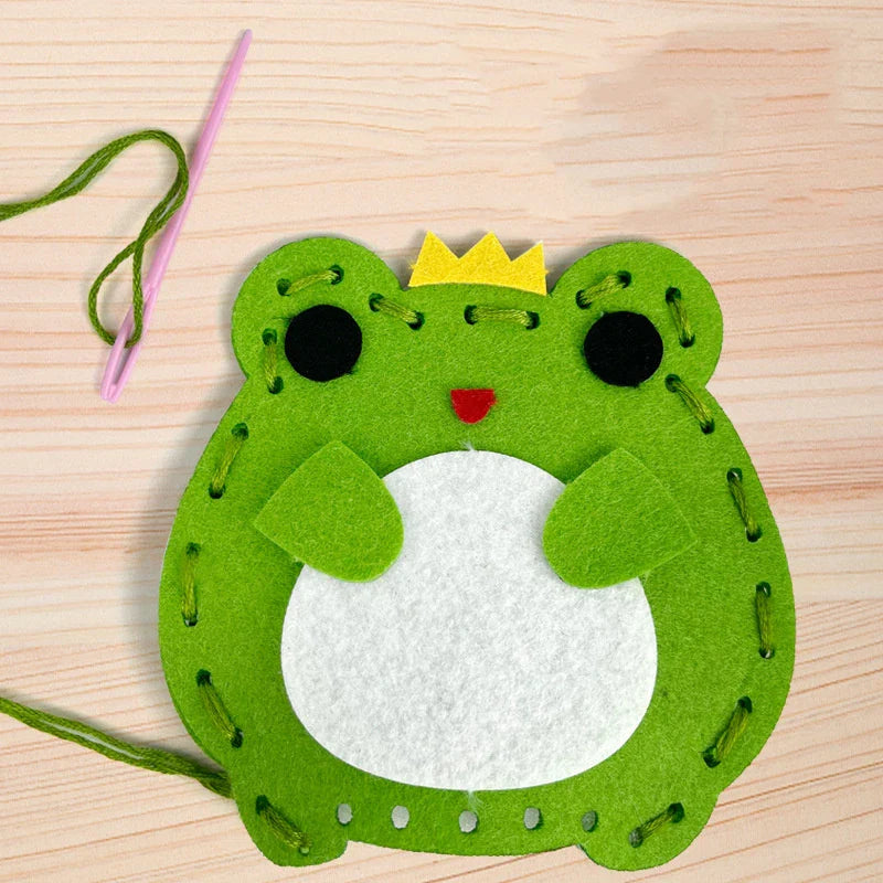 HappyStitches – Luova ja opettavainen – Ompeluleikkisetti