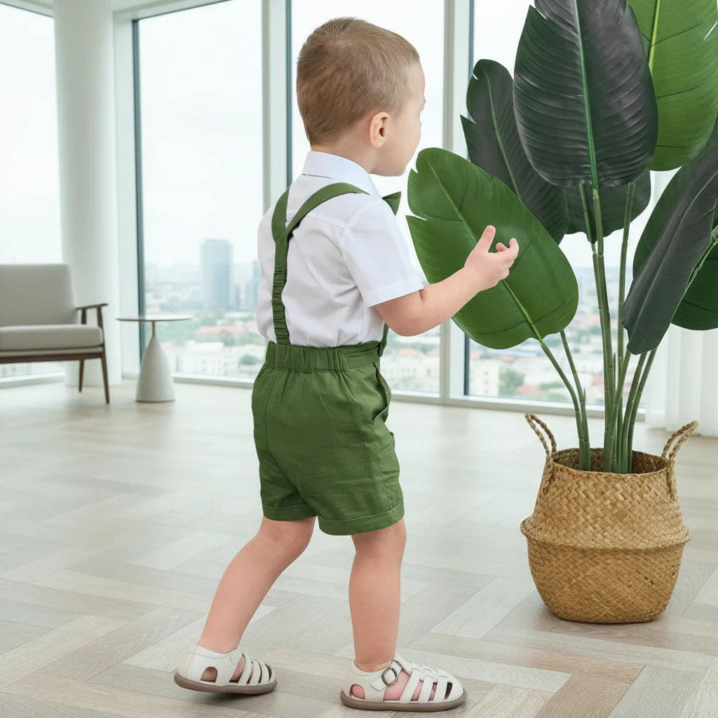 LittleDandy – Klassinen ja tyylikäs – Puuvillaiset shortsit henkseleillä ja rusetilla