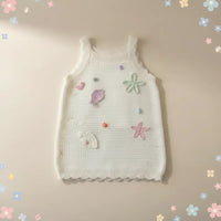 Thumbnail for Girls Summer Outfit – Trendikäs ja mukava – Lasten kesävaatesetti