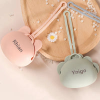 Thumbnail for Personalized Pacifier Case – Kaiverrettu ja käytännöllinen – Henkilökohtainen tutinpidin