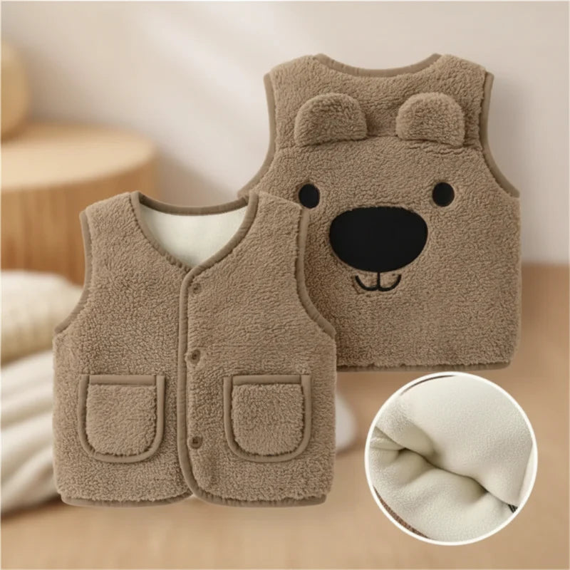 Baby Bear Fleece Vest – Lämmin ja pehmeä – Lasten karhuliivi